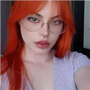 Profesora de inglés con mucha experiencia en el idioma, tengo muchísima paciencia y me llevo genial con los niños y niñas.